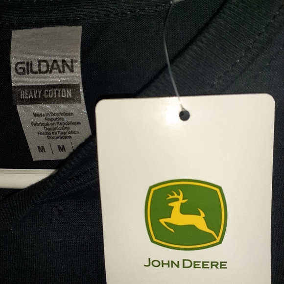 Property of John Deere Mens Size Medium Tshirt NWT - Picture 3 of 5